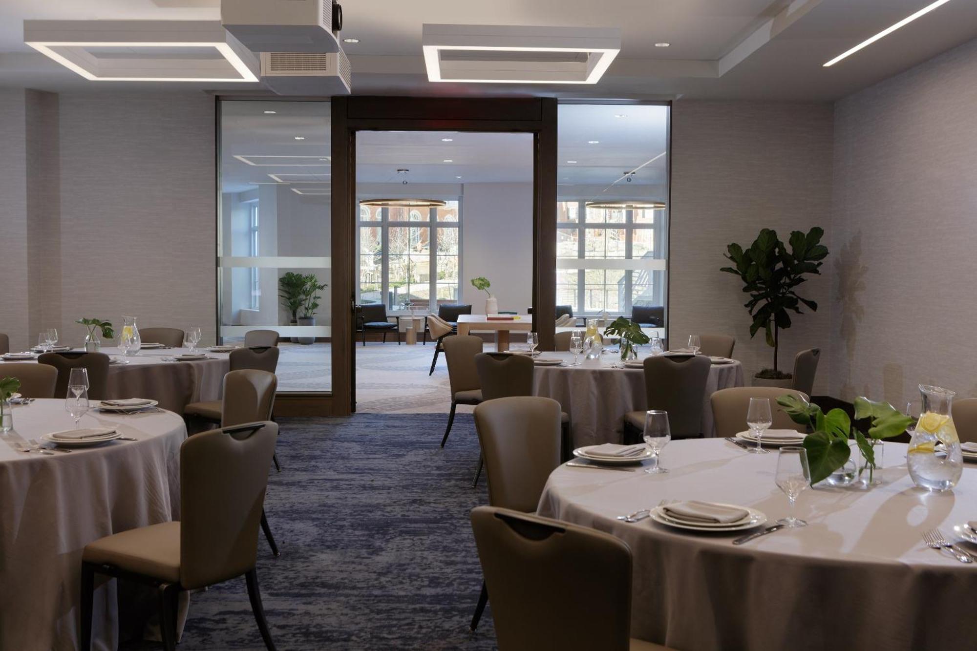 Kimpton - The Forum Hotel By Ihg Charlottesville Exterior photo